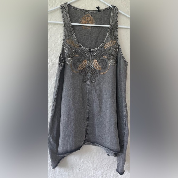Guess vintage oversized tank top, tan embroidered design, handkerchief hem; XS - Picture 1 of 8